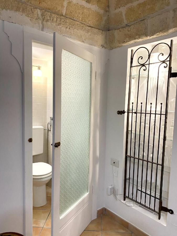 La Dimora Del Mercante - Puglia Mia Apartments โมโนโปลี ภายนอก รูปภาพ